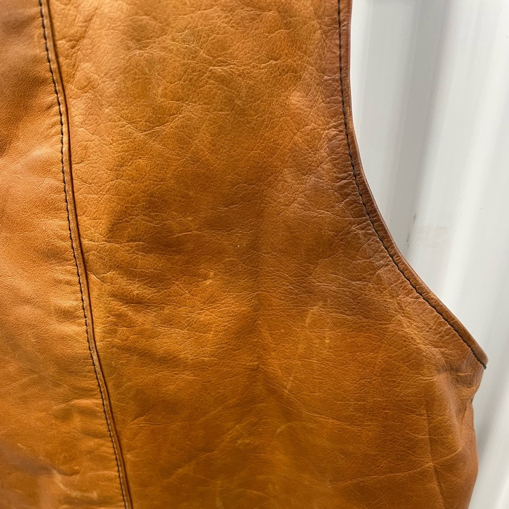 Vintage Men’s Tan Leather Vest - Picture 8 of 16